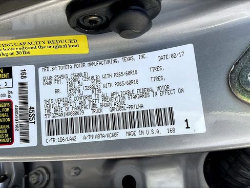 Used 2017 Toyota Tacoma Limited w/ Tow Package image 33