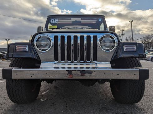 Used 2002 Jeep Wrangler Sahara AWD/4WD image 4