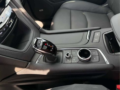 Used 2024 Cadillac XT6 Sport w/ Technology Package image 15