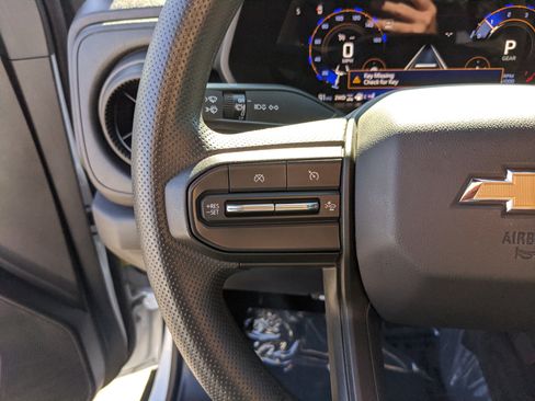 Used 2025 Chevrolet Colorado W/T image 31