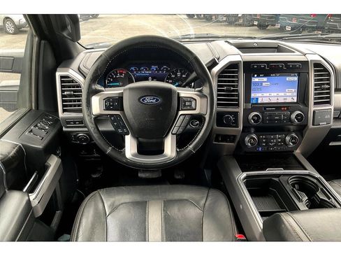 Used 2019 Ford F350 Platinum w/ Platinum Ultimate Package image 5