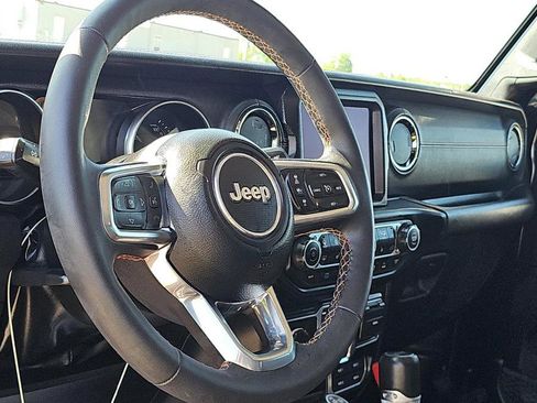 Used 2023 Jeep Wrangler Unlimited Sahara AWD/4WD image 11