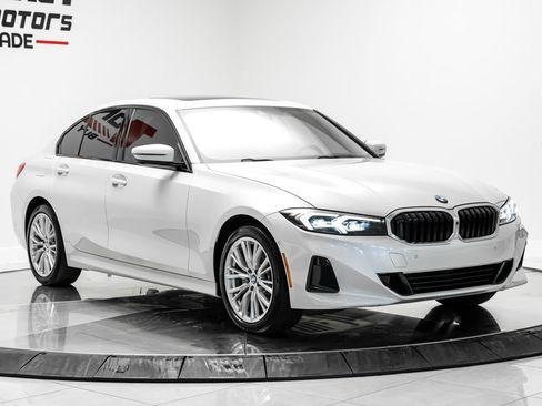 Used 2023 BMW 330i Sedan w/ Premium Package RWD image 3