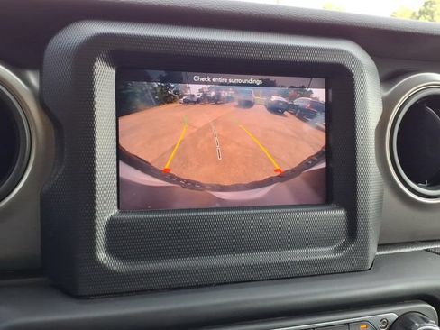 Used 2023 Jeep Wrangler Unlimited Sport AWD/4WD image 28
