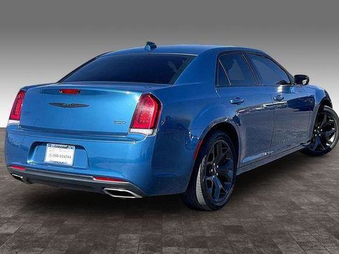 Certified 2021 Chrysler 300 Touring w/ Sport Appearance Package image 2