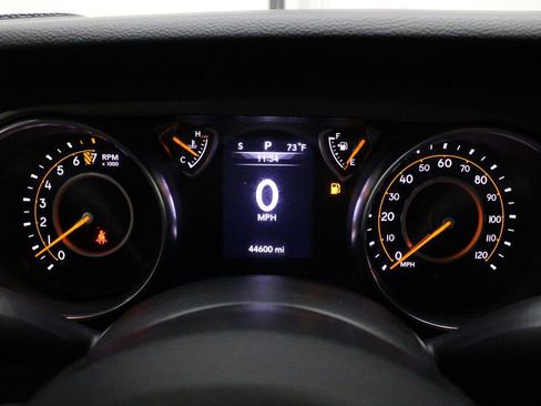 Used 2022 Jeep Wrangler Unlimited Sport image 25