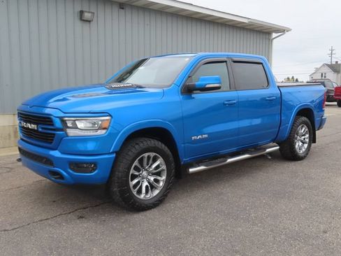 Used 2020 RAM 1500 Laramie AWD/4WD image 9