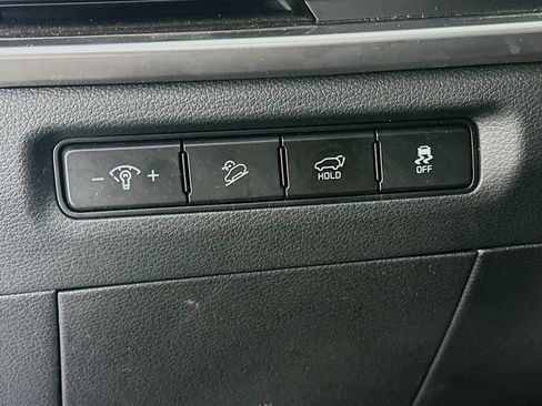 Used 2025 Kia Telluride S image 17