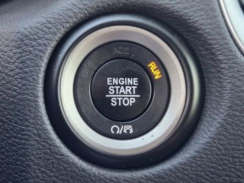 Used 2020 Dodge Durango SXT image 22