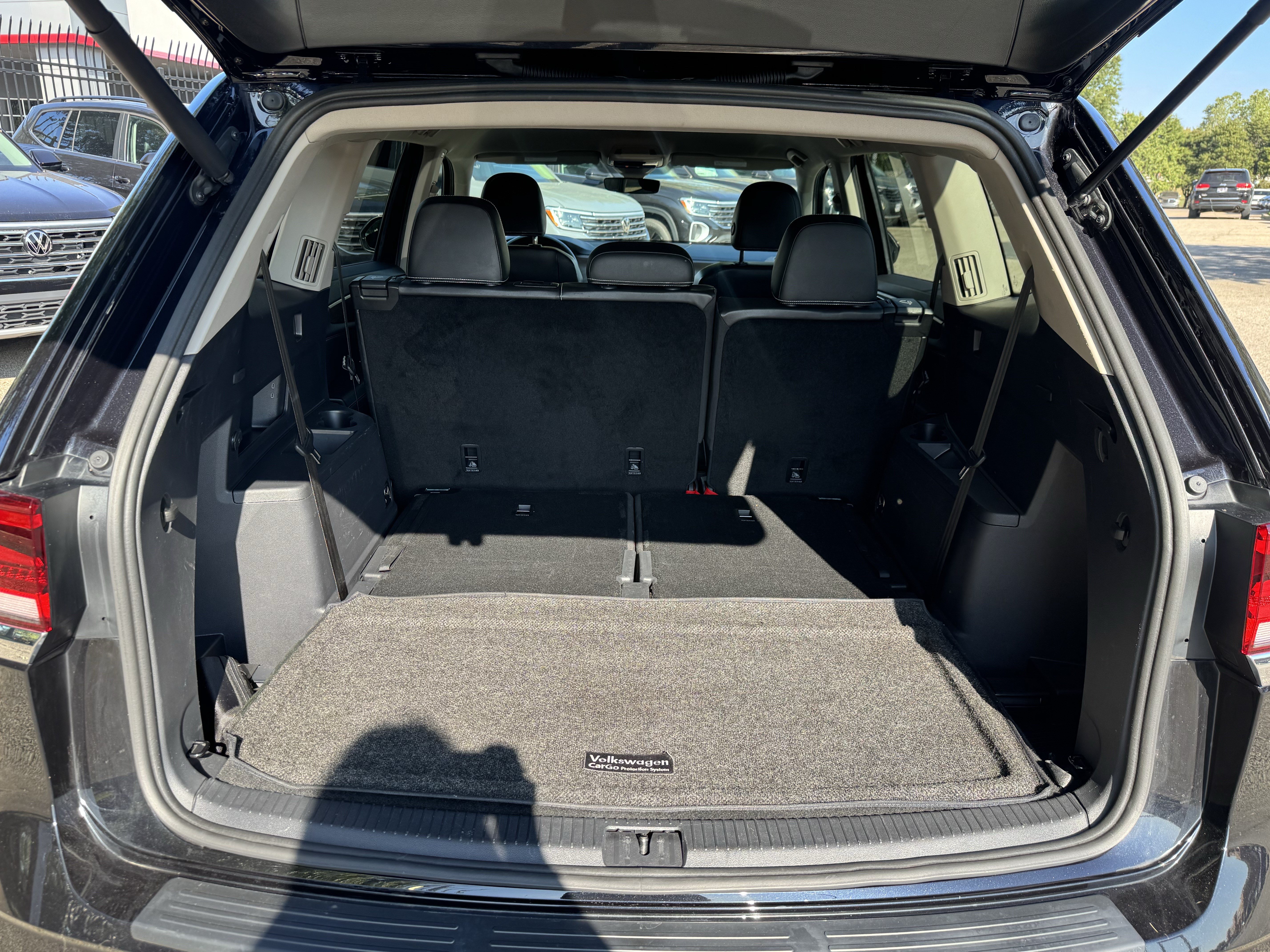 Certified 2024 Volkswagen Atlas SE FWD image 8