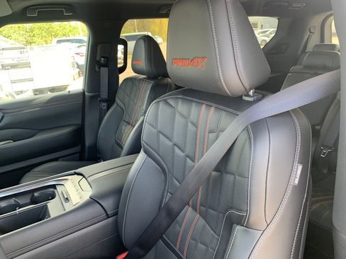 New 2025 Nissan Armada PRO-4X w/ Pro-4X Premium Package image 32