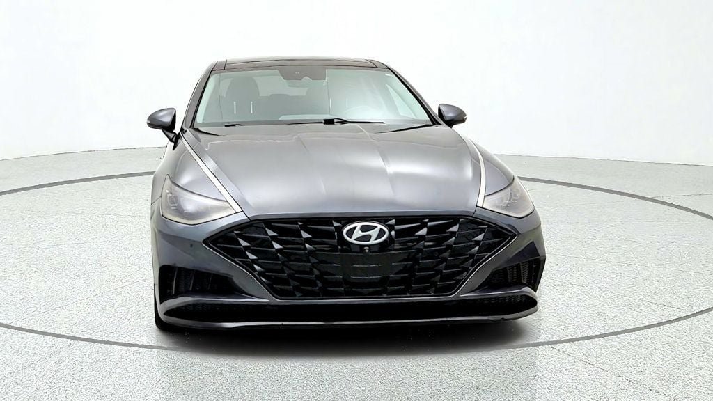Used 2021 Hyundai Sonata Limited FWD image 2