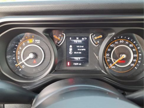 Used 2024 Jeep Wrangler Sport AWD/4WD image 20