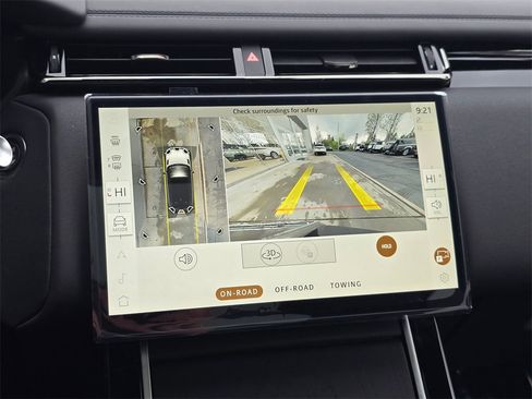 New 2026 Land Rover Range Rover Velar Dynamic SE image 13