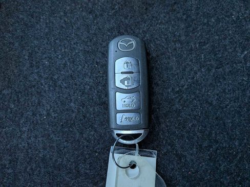 Used 2014 MAZDA MAZDA3 i Sport image 28