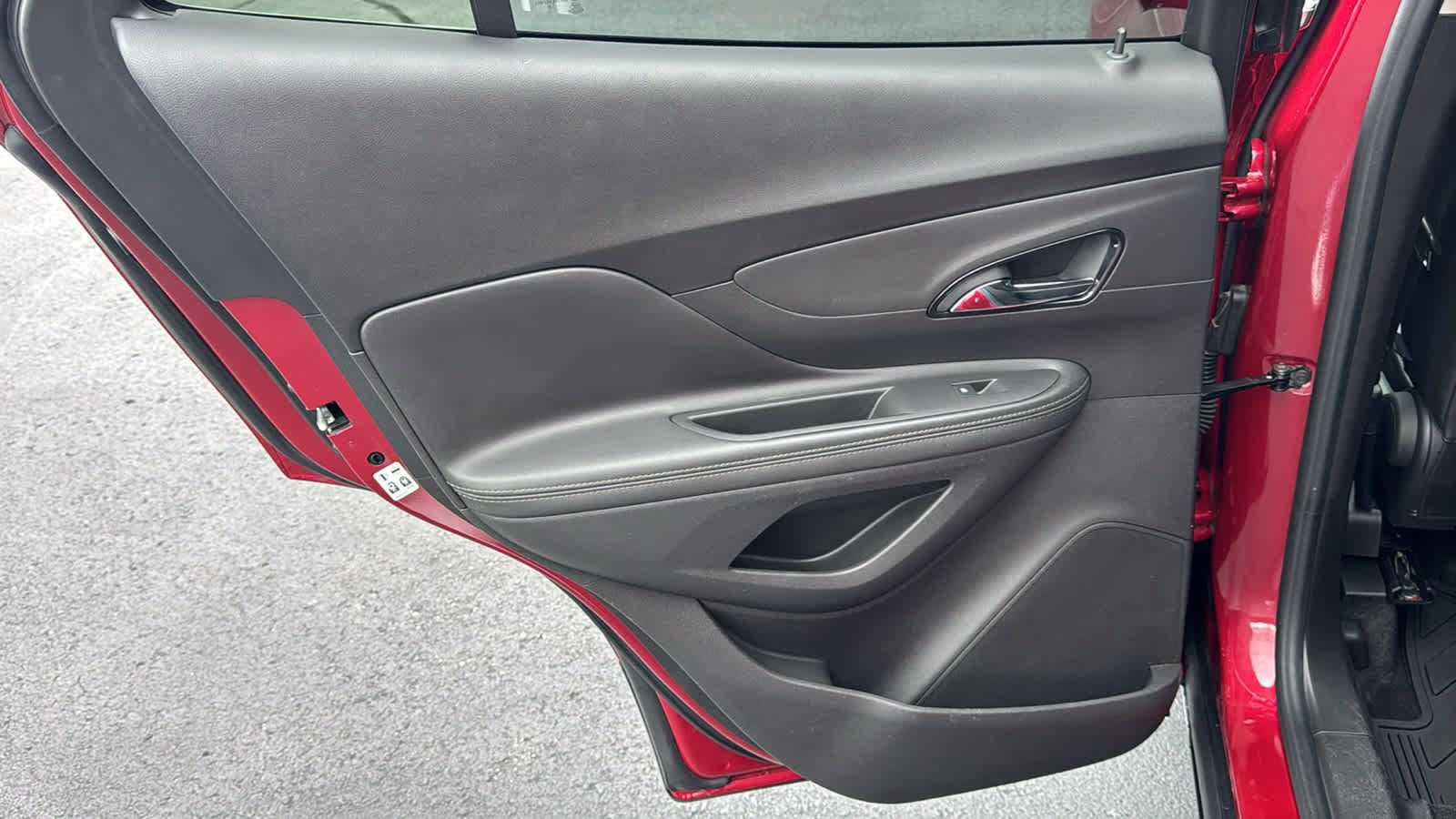 Used 2019 Buick Encore Sport Touring w/ Safety Package AWD/4WD image 23