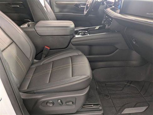 Used 2025 Chevrolet Tahoe High Country w/ Sun And Tow Package image 36