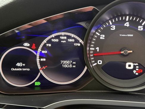 Used 2019 Porsche Cayenne image 17