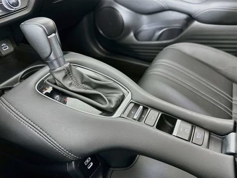 Certified 2025 Honda HR-V EX-L image 26