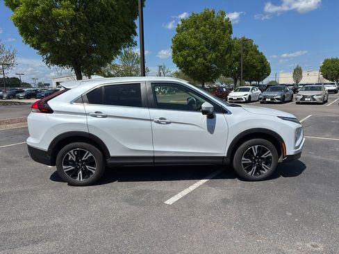 Used 2023 Mitsubishi Eclipse Cross AWD image 3