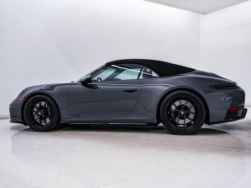 Certified 2025 Porsche 911 Carrera GTS image 2