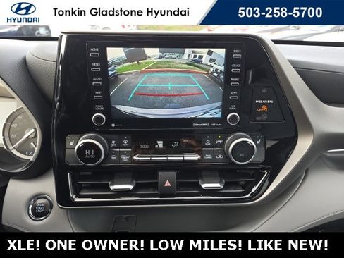 Used 2022 Toyota Highlander XLE image 17