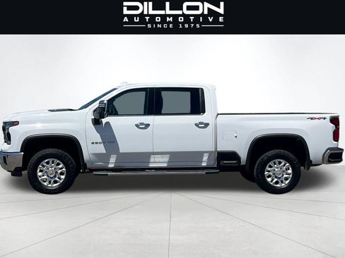 Used 2024 Chevrolet Silverado 2500 LTZ AWD/4WD image 7