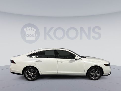 Used 2024 Honda Accord EX image 8
