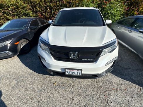 Used 2022 Honda Pilot Black Edition image 3