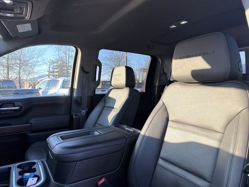 Used 2022 GMC Sierra 2500 Denali image 27