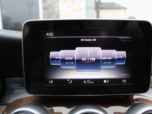 Used 2017 Mercedes-Benz C 300 Sedan image 19