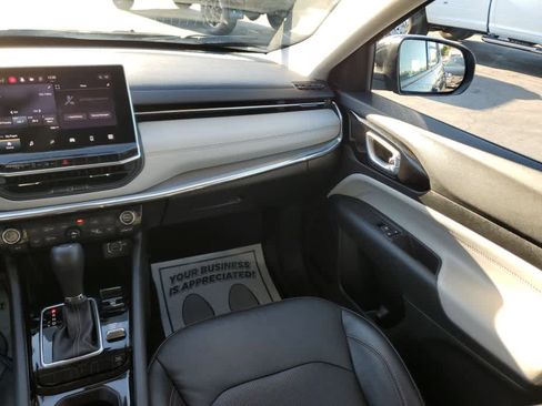 Certified 2022 Jeep Compass Limited image 15