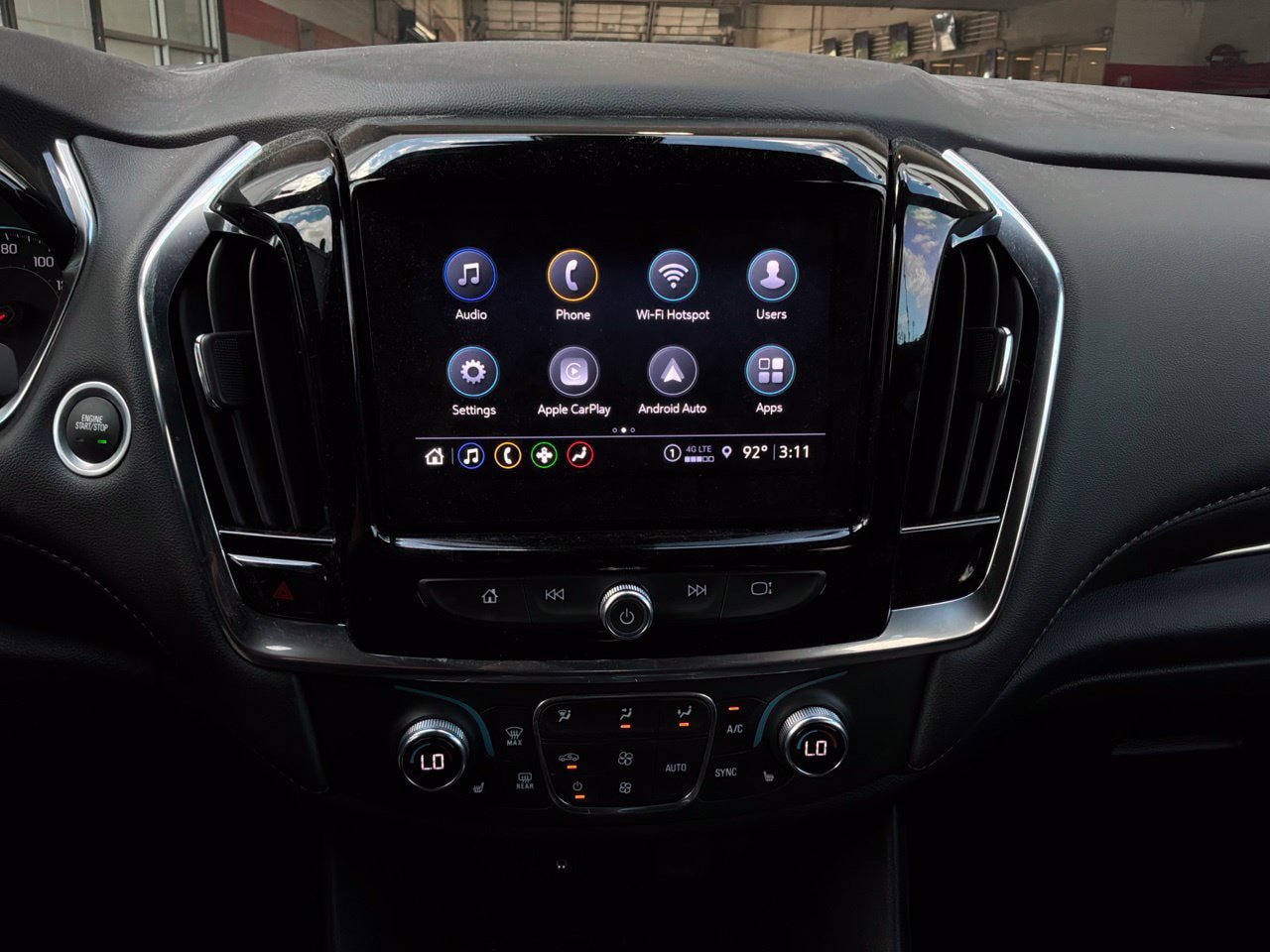 Used 2023 Chevrolet Traverse LT FWD image 31
