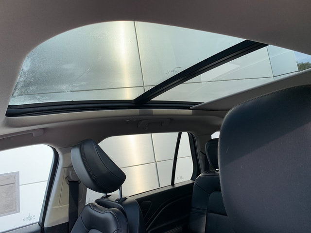 Certified 2023 Lincoln Aviator AWD w/ Premium Package image 24