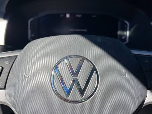 Used 2021 Volkswagen Atlas SEL R-Line image 32