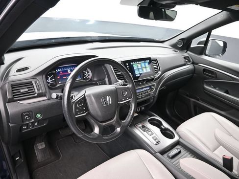Used 2023 Honda Passport EX-L image 12