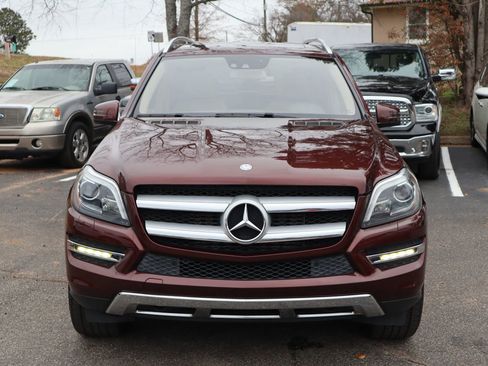Used 2015 Mercedes-Benz GL 320 BlueTEC 4MATIC w/ Premium I Package image 2