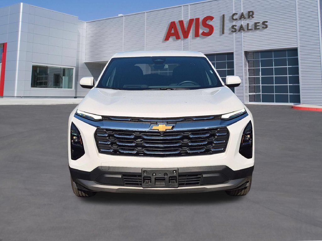 Used 2026 Chevrolet Equinox LT AWD/4WD image 2
