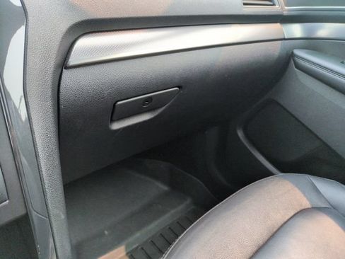 Certified 2018 Ford Explorer XLT w/ Equipment Group 202A AWD/4WD image 44