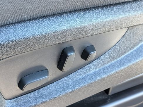 Used 2017 Chevrolet Silverado 1500 LT w/ All Star Edition AWD/4WD image 19