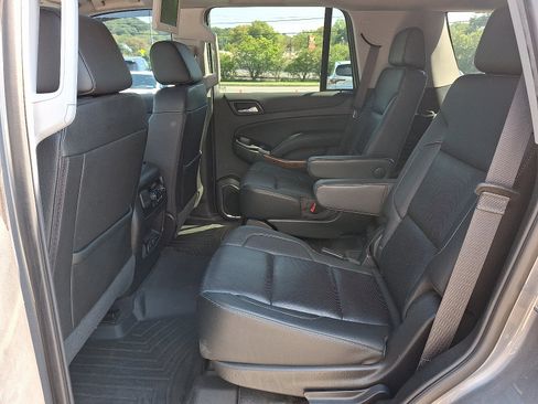 Used 2019 Chevrolet Tahoe Premier AWD/4WD image 11