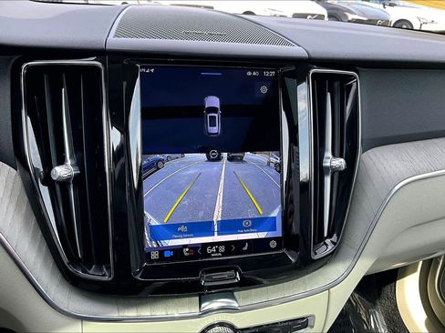 Used 2023 Volvo XC60 B5 Plus w/ Climate Package image 28