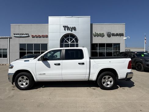 Used 2025 RAM 1500 Big Horn AWD/4WD image 29