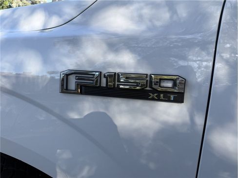 Used 2015 Ford F150 XLT w/ Equipment Group 302A Luxury AWD/4WD image 9