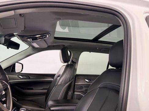 Certified 2023 Jeep Grand Cherokee 4WD 4xe w/ Luxury Tech Group II image 22