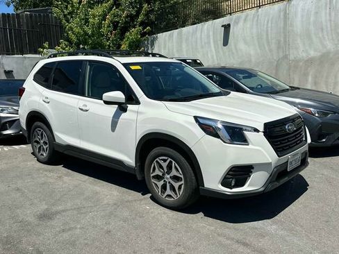 Certified 2024 Subaru Forester Premium AWD/4WD image 2