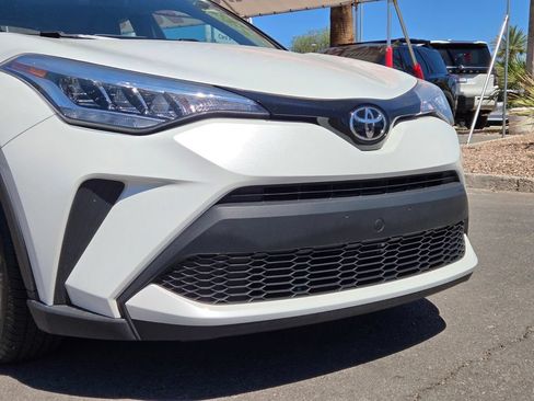 Used 2021 Toyota C-HR LE FWD image 2