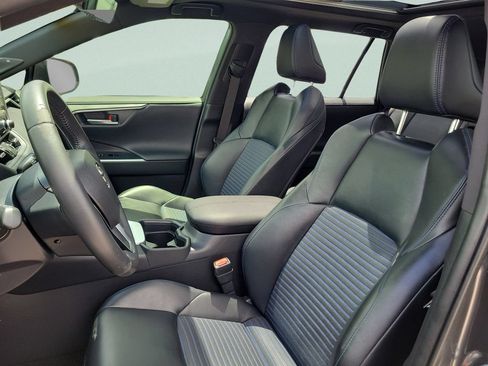 Used 2020 Toyota RAV4 XSE AWD/4WD image 16