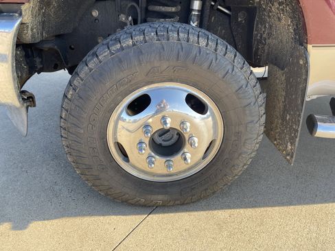 Used 2012 Ford F350 Lariat w/ Lariat Interior Pkg image 11