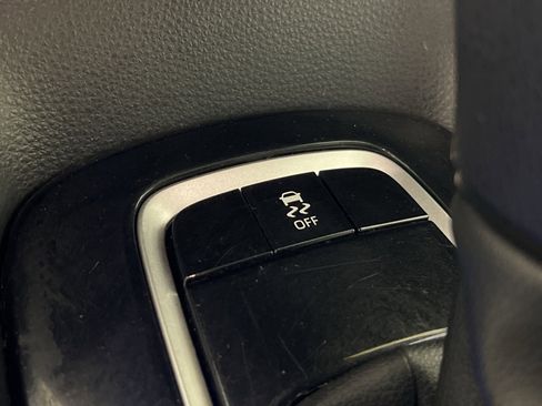 Used 2024 Toyota Corolla LE image 32